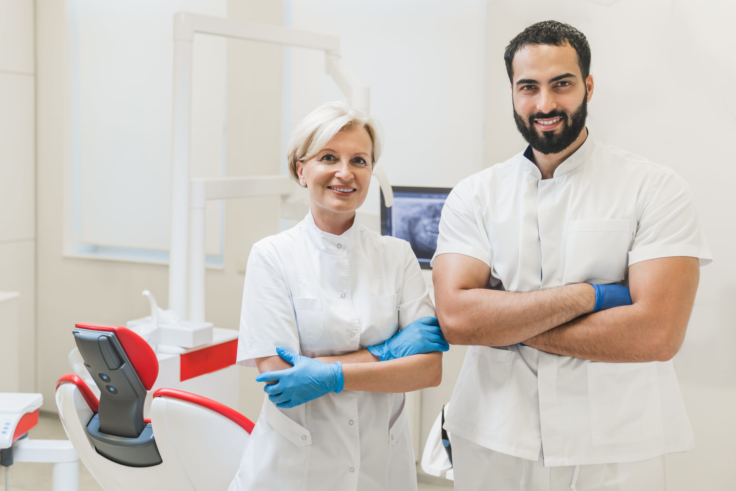 Endodontist vs Periodontist